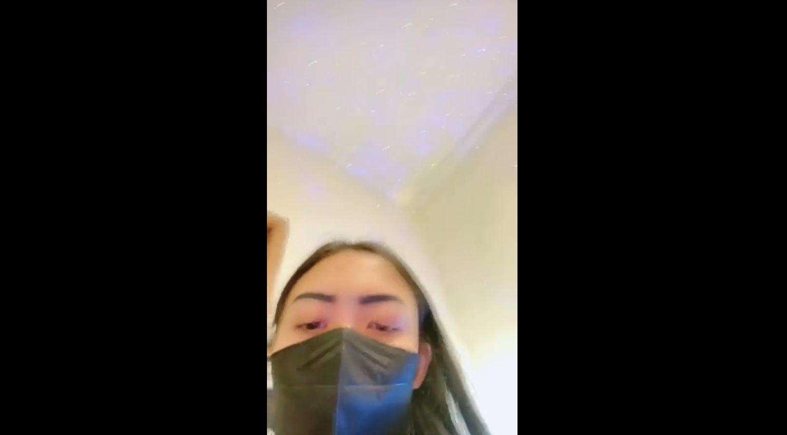 Wanita Bermasker Yang Viral Setelah News Videos Bersama Pacarnya Tersebar Di Dunia Maya